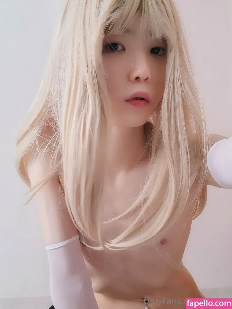 ywzzz Onlyfans Photo Gallery 