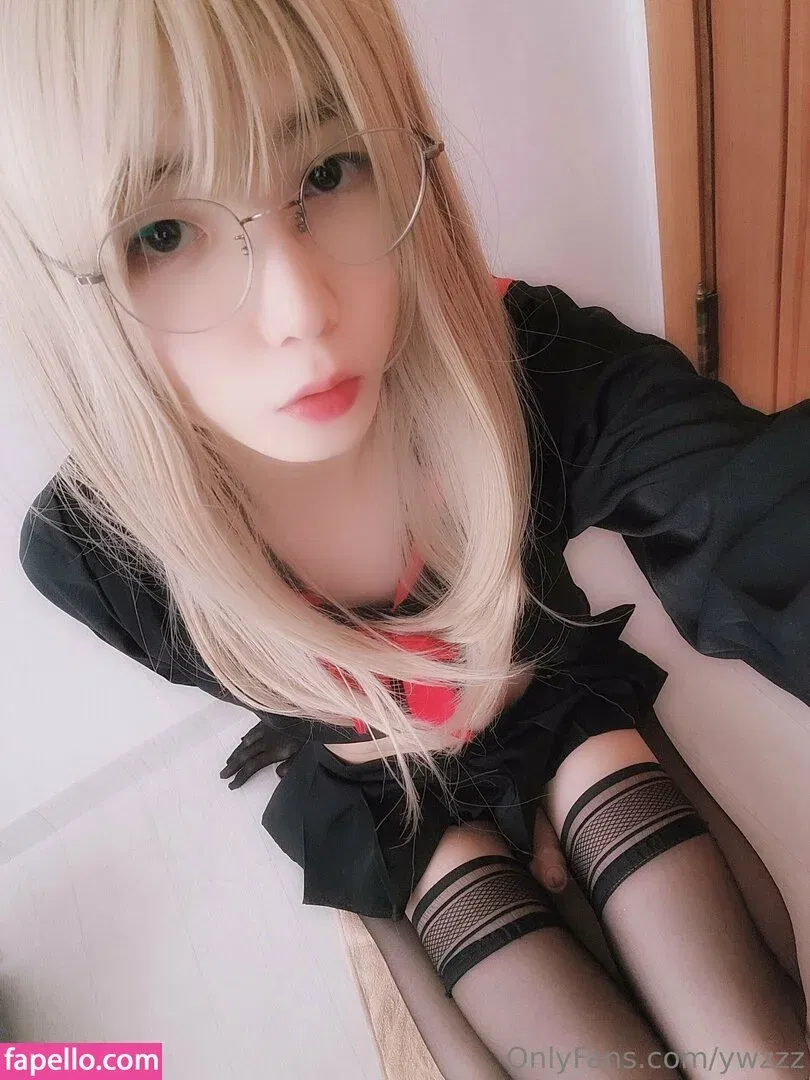 ywzzz Onlyfans Photo Gallery 
