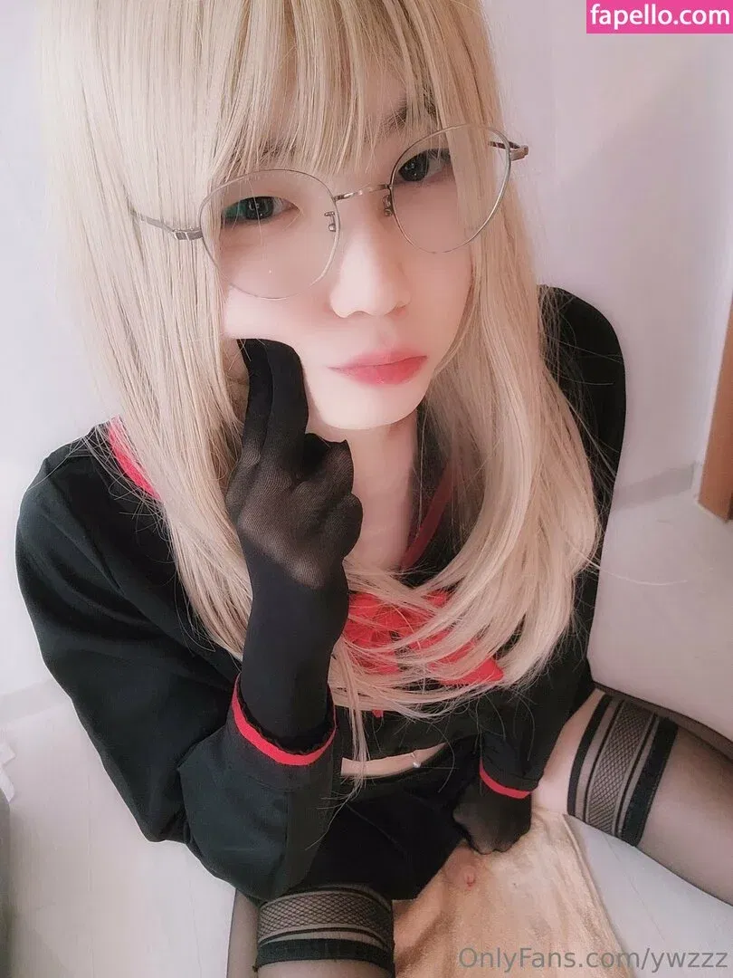ywzzz Onlyfans Photo Gallery 