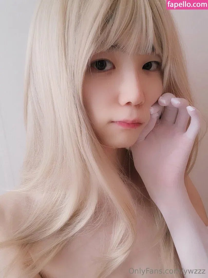 ywzzz Onlyfans Photo Gallery 