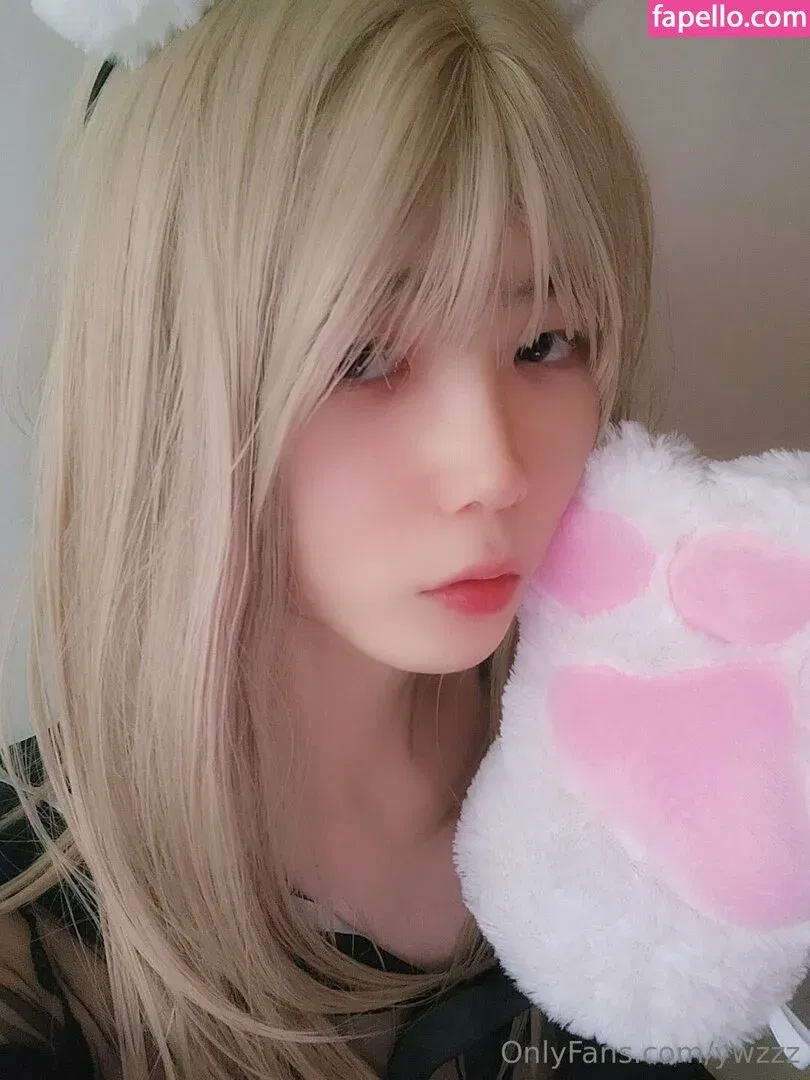 ywzzz Onlyfans Photo Gallery 
