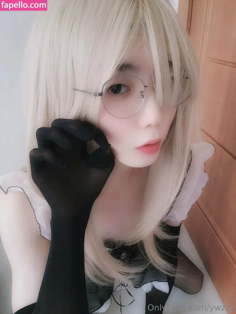 ywzzz Onlyfans Photo Gallery 
