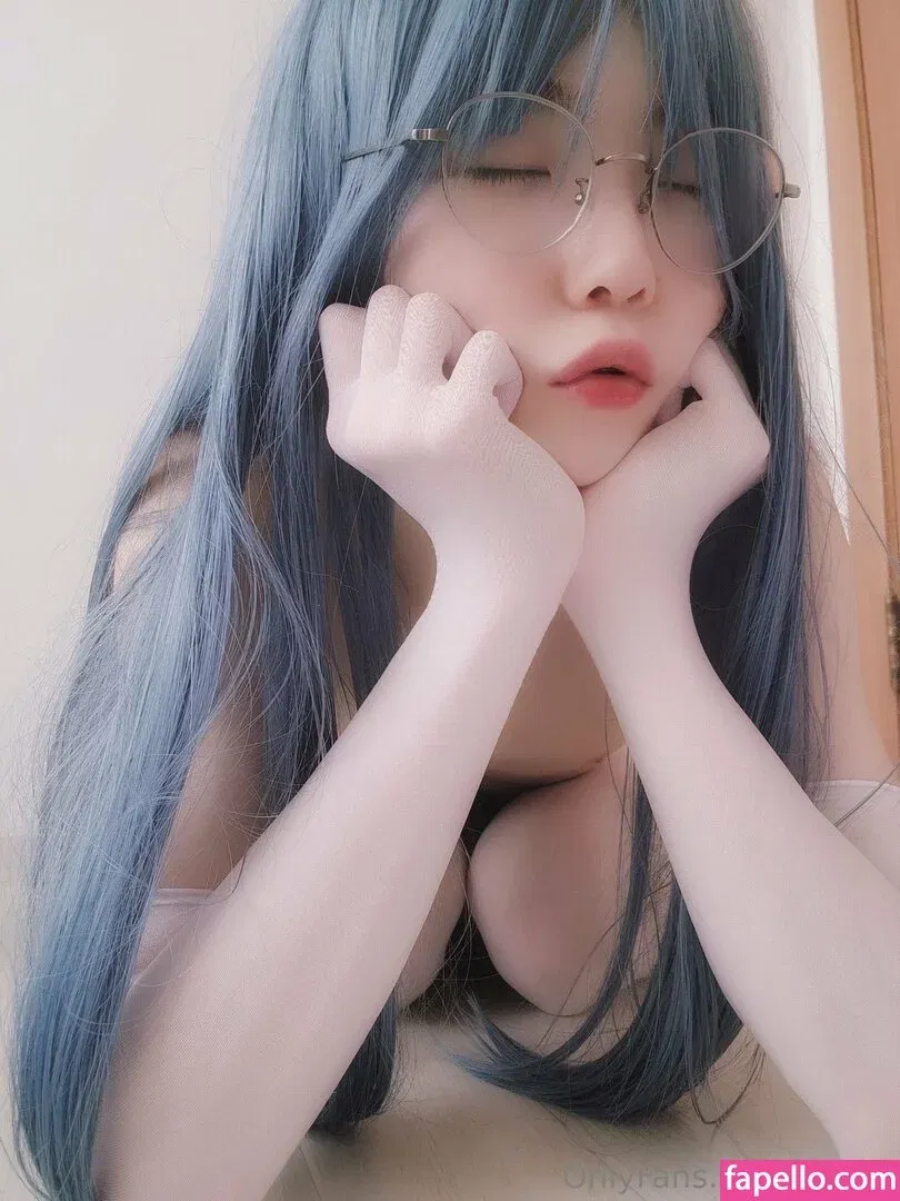 ywzzz Onlyfans Photo Gallery 