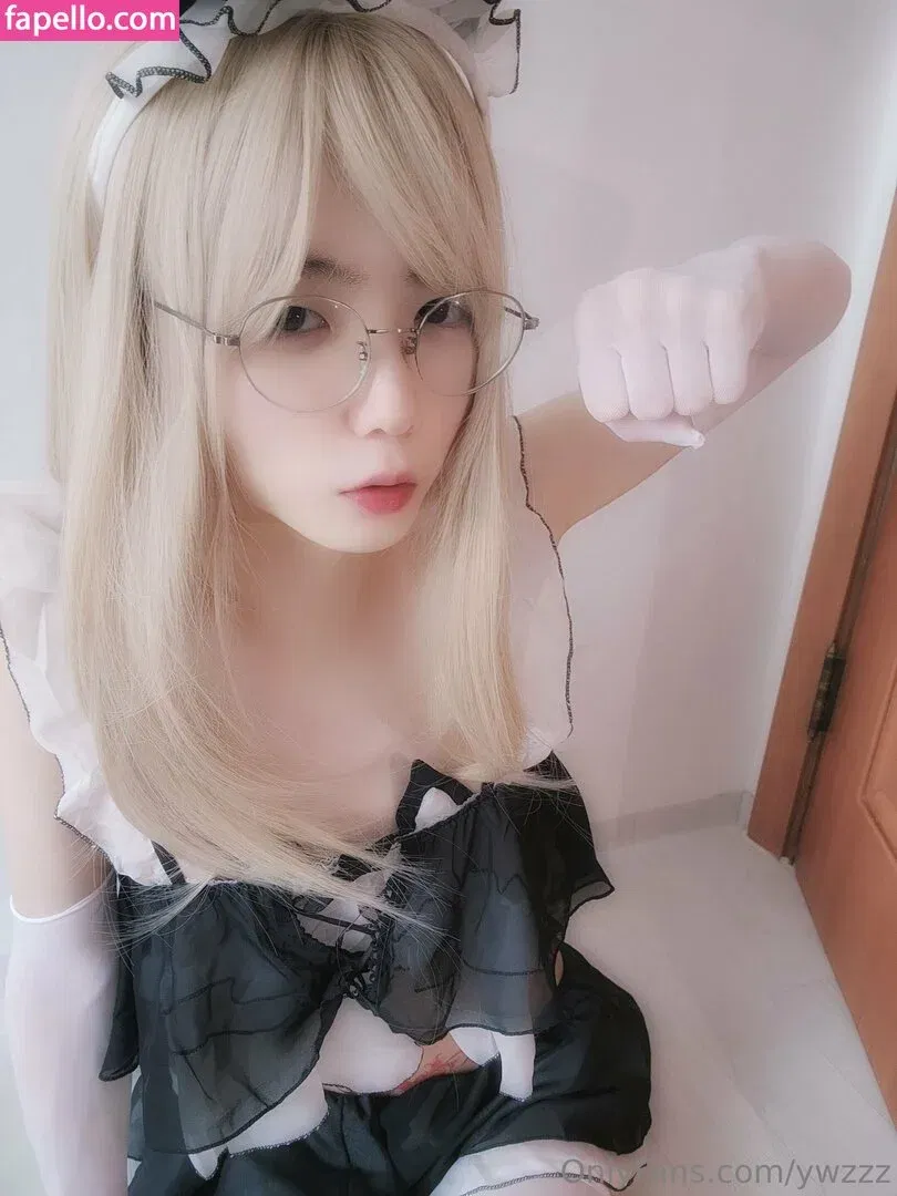 ywzzz Onlyfans Photo Gallery 