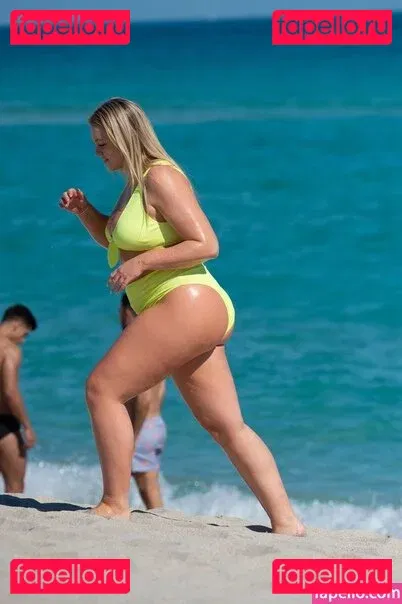 iskra Onlyfans Photo Gallery 