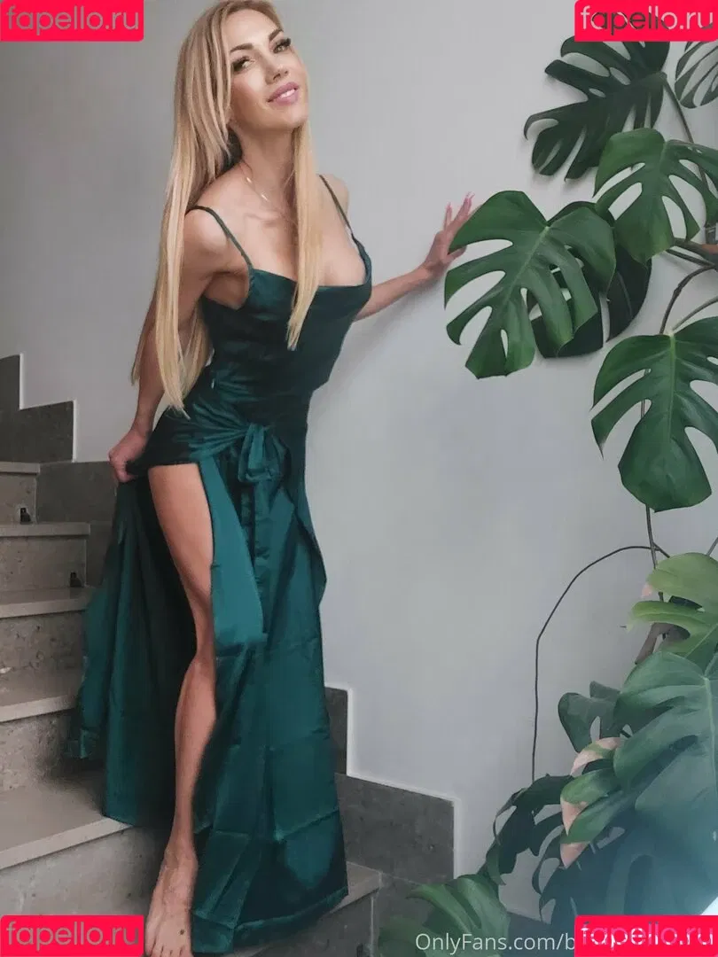 betty-blonde31 Onlyfans Photo Gallery 
