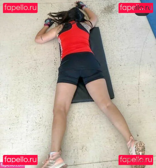 Thais Matsufugi Onlyfans Photo Gallery 