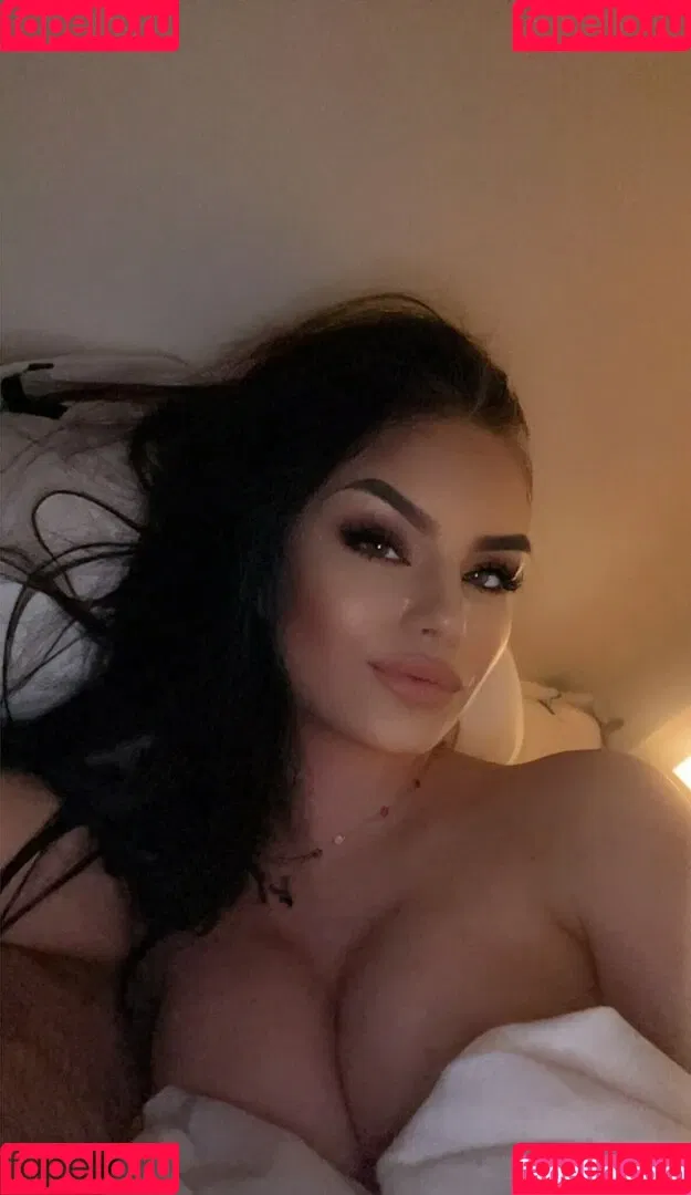 amariaaaaaa_69 Onlyfans Photo Gallery 