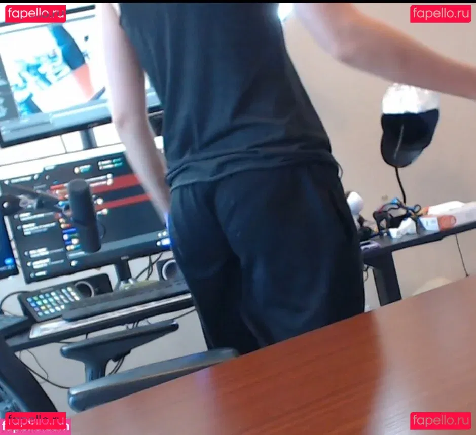 Lowco Onlyfans Photo Gallery 