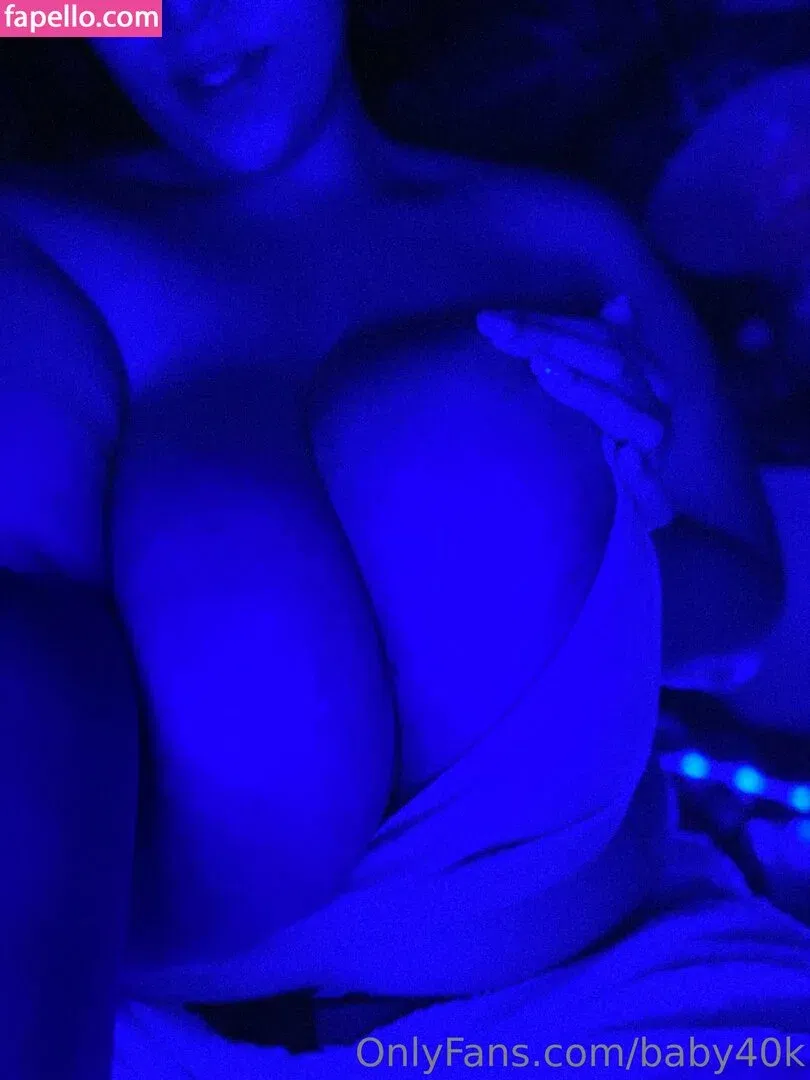 baby40k Onlyfans Photo Gallery 