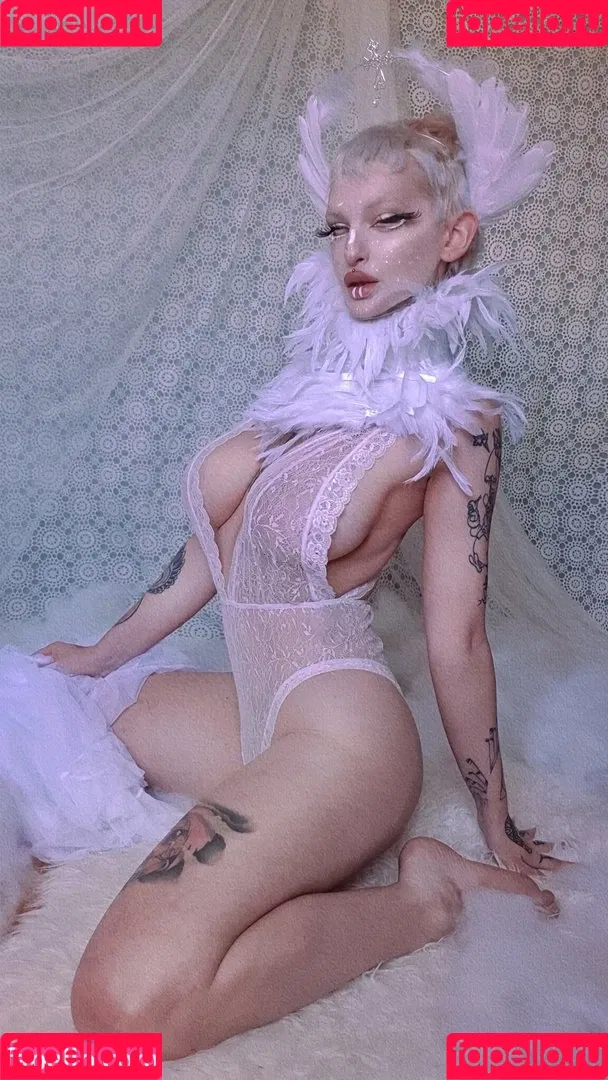NausicaaRondina Onlyfans Photo Gallery 