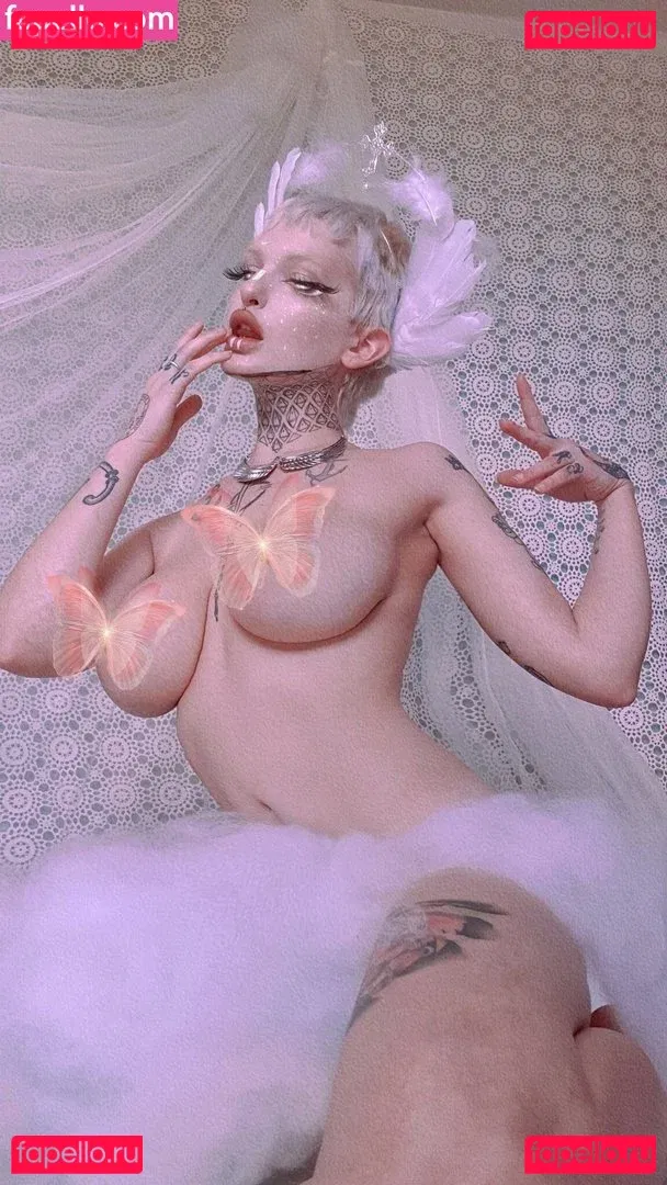 NausicaaRondina Onlyfans Photo Gallery 