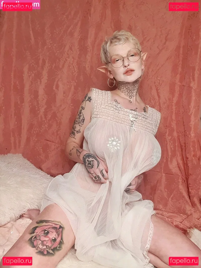 NausicaaRondina Onlyfans Photo Gallery 