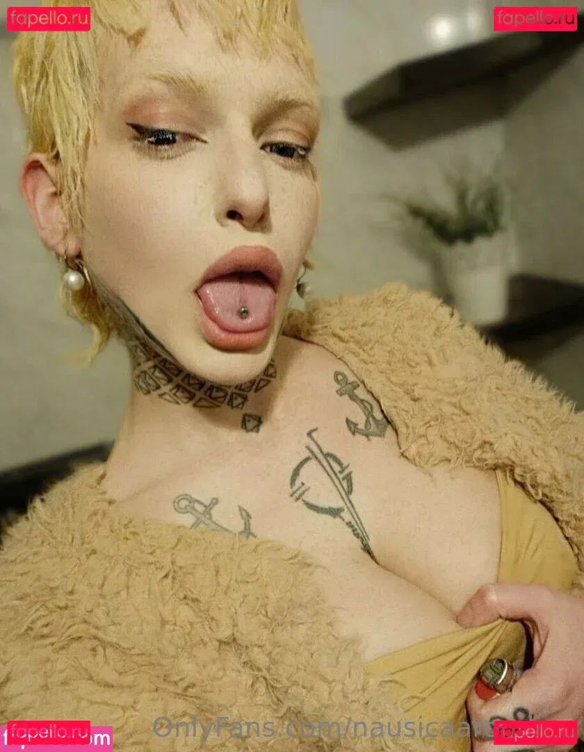 NausicaaRondina Onlyfans Photo Gallery 