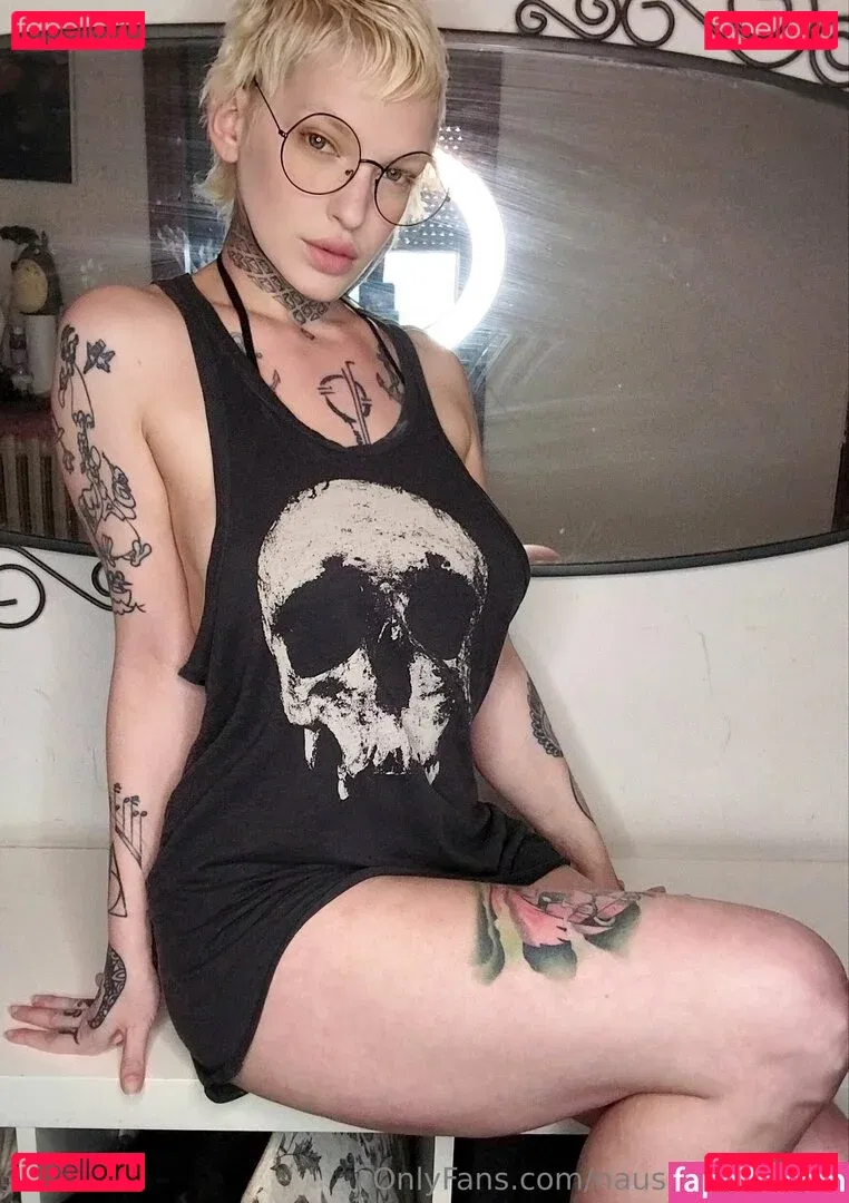 NausicaaRondina Onlyfans Photo Gallery 