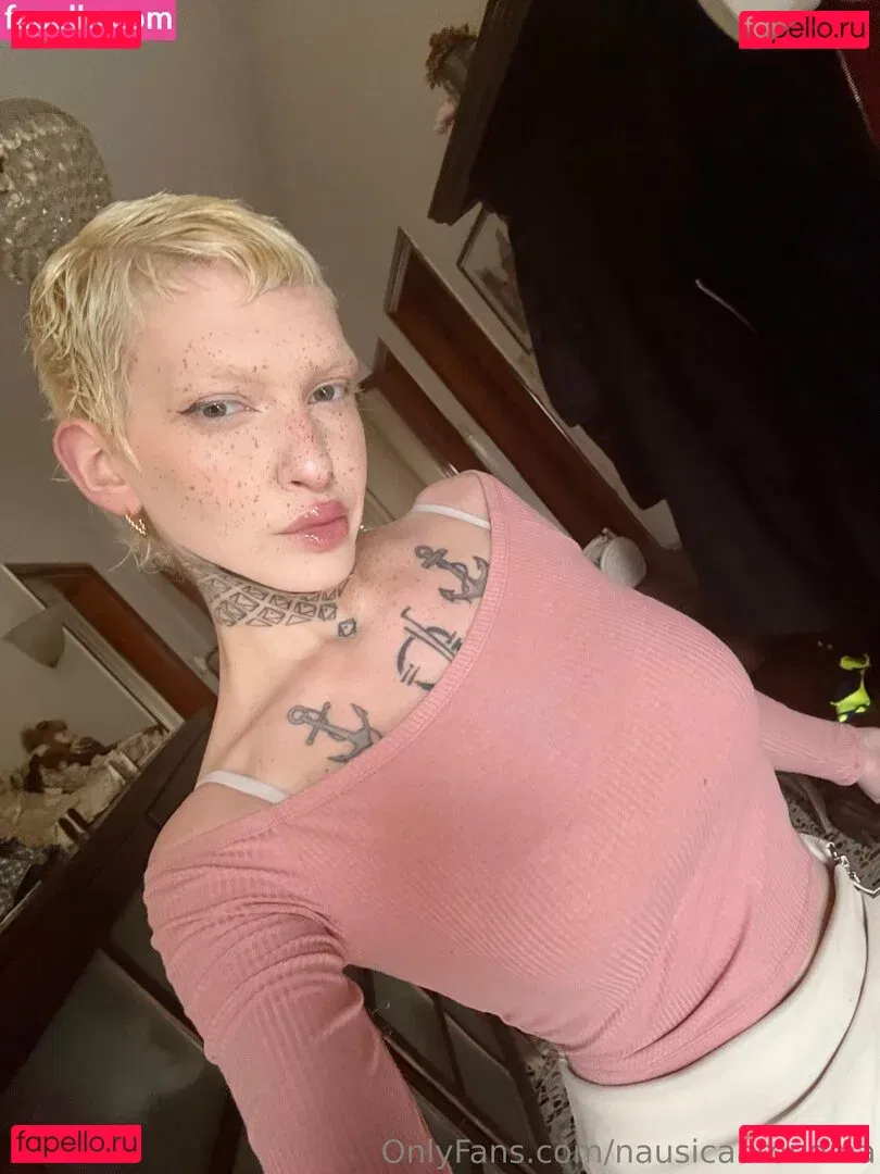NausicaaRondina Onlyfans Photo Gallery 