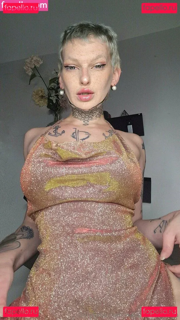 NausicaaRondina Onlyfans Photo Gallery 