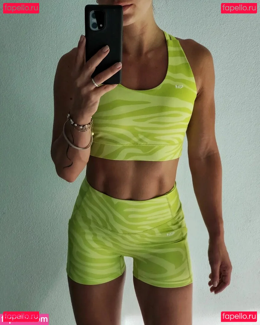 Larissa Van Meerten Onlyfans Photo Gallery 