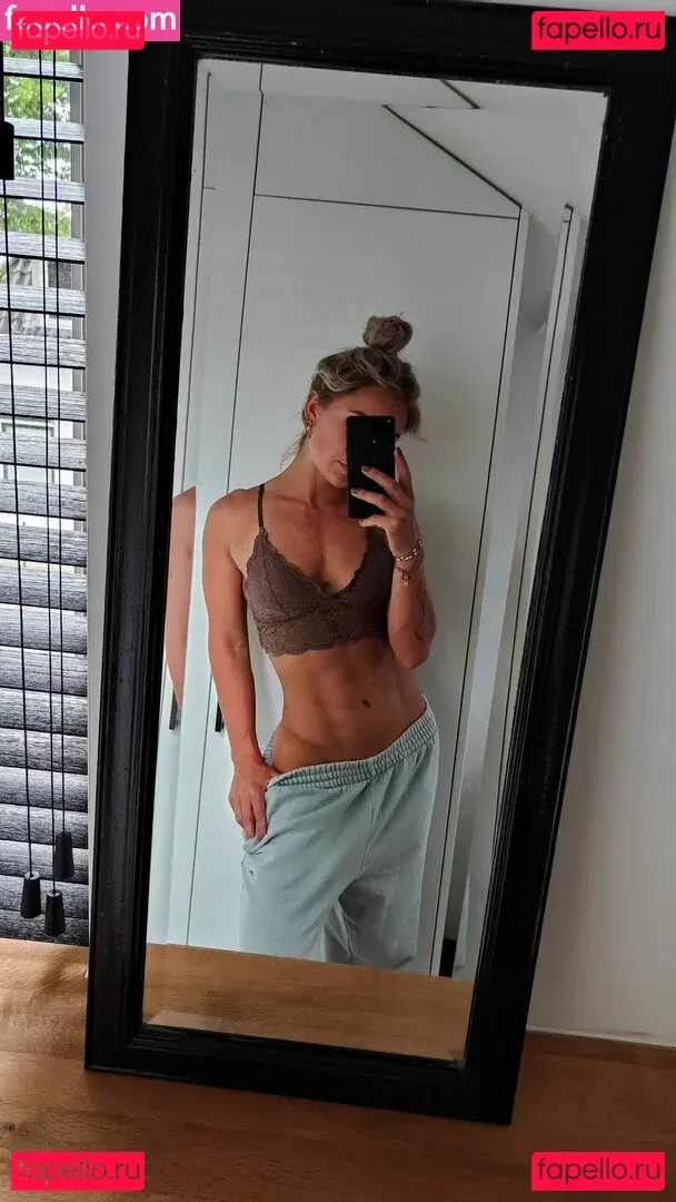 Larissa Van Meerten Onlyfans Photo Gallery 