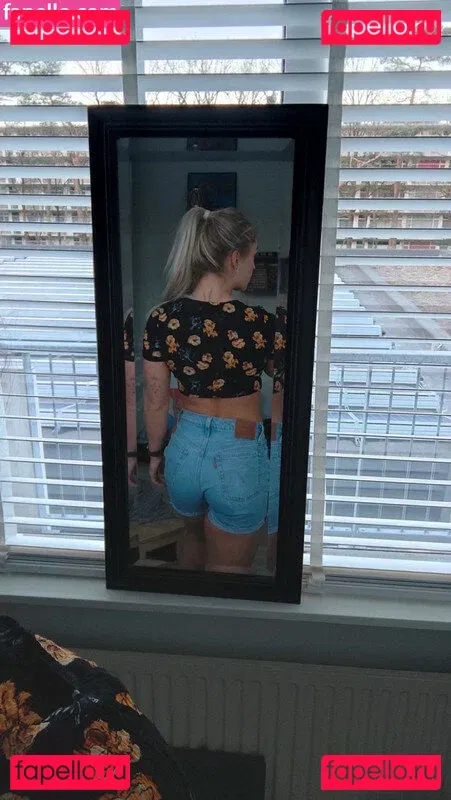 Larissa Van Meerten Onlyfans Photo Gallery 