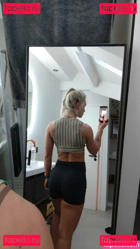 Larissa Van Meerten Onlyfans Photo Gallery 