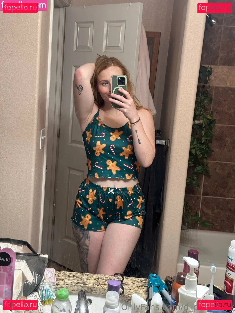 d_peachyyy Onlyfans Photo Gallery 