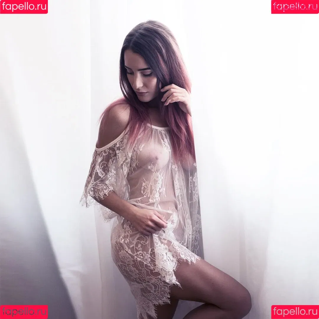 Sadie Gray Onlyfans Photo Gallery 
