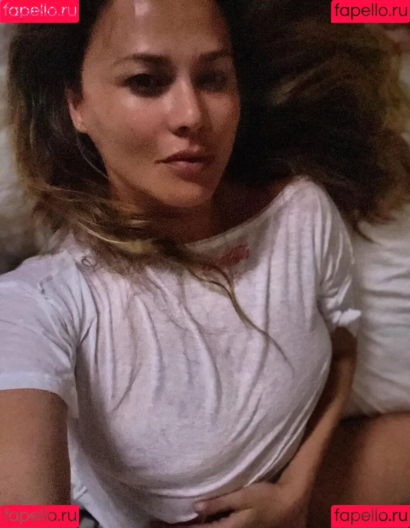 Moon Bloodgood Onlyfans Photo Gallery 