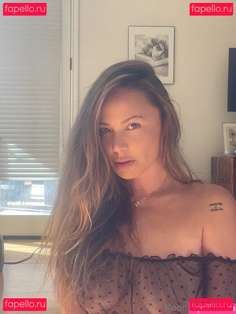 Moon Bloodgood Onlyfans Photo Gallery 