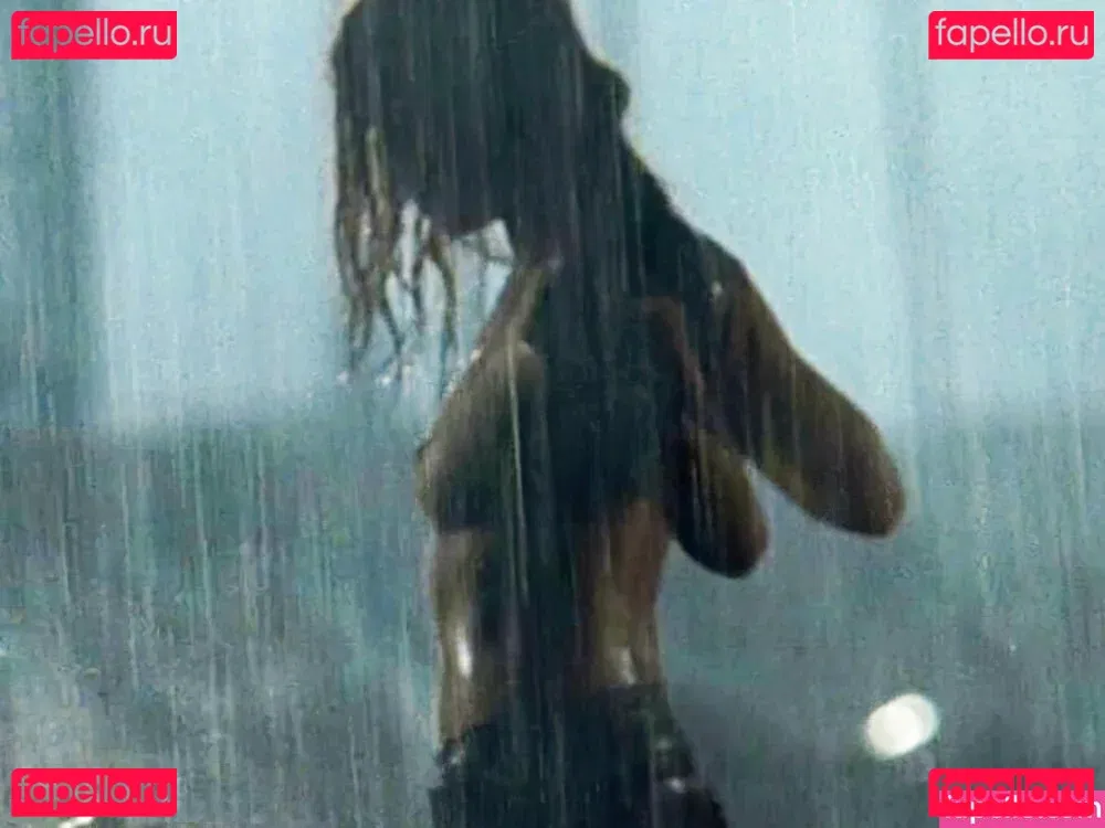 Moon Bloodgood Onlyfans Photo Gallery 