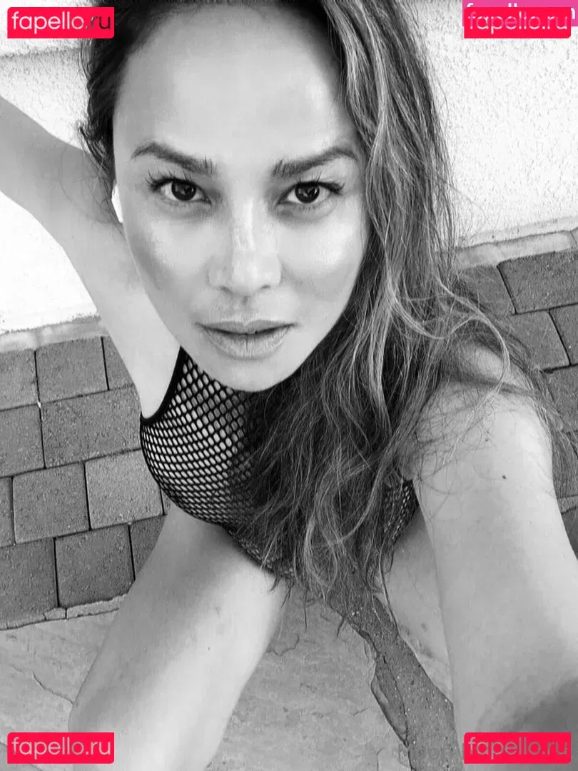 Moon Bloodgood Onlyfans Photo Gallery 