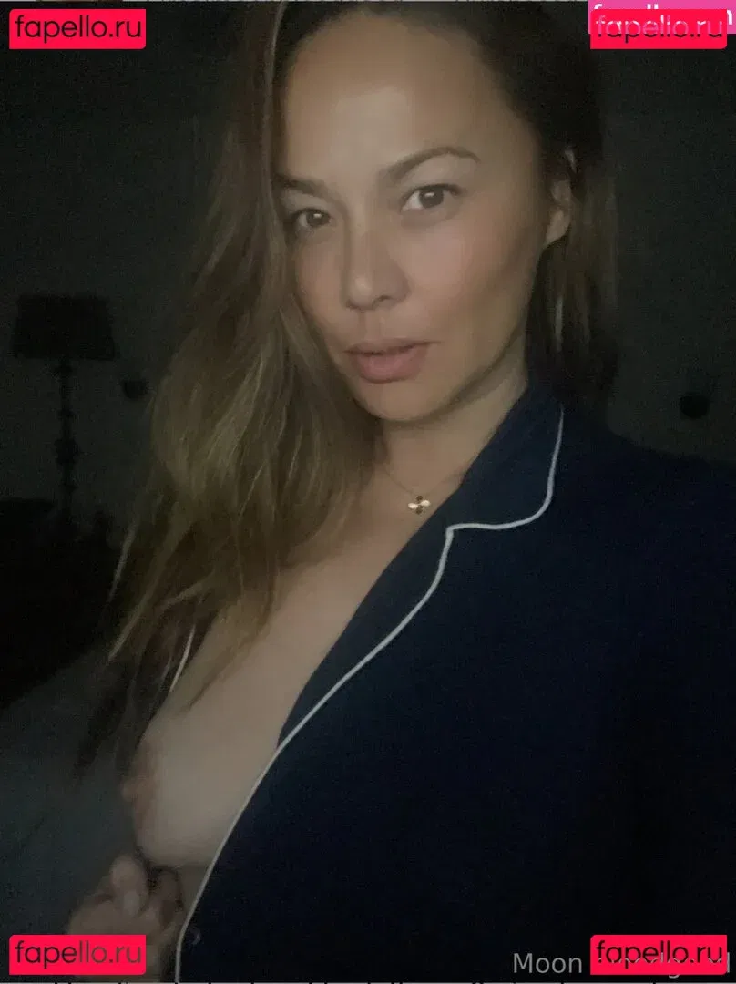 Moon Bloodgood Onlyfans Photo Gallery 