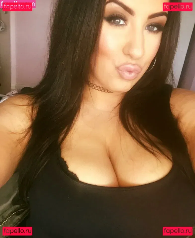 Faye Rainey Onlyfans Photo Gallery 