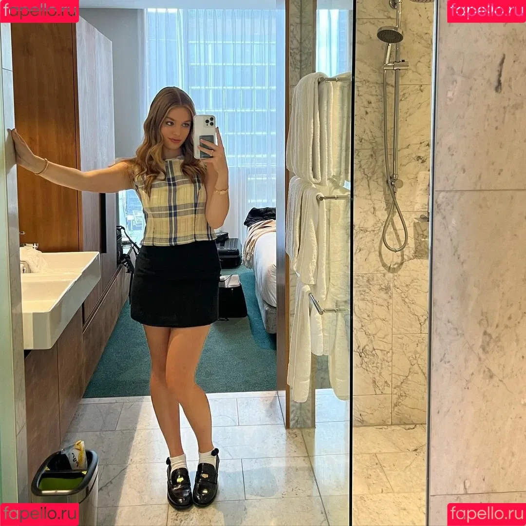 Teagan Croft Onlyfans Photo Gallery 