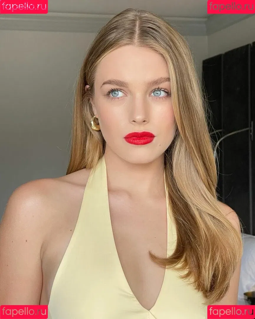Teagan Croft Onlyfans Photo Gallery 