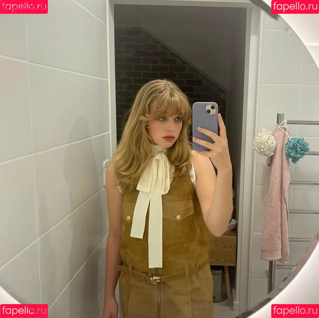 Teagan Croft Onlyfans Photo Gallery 