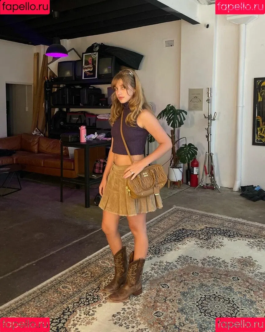 Teagan Croft Onlyfans Photo Gallery 
