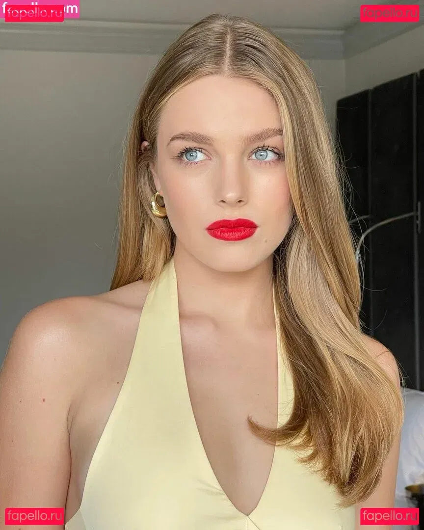 Teagan Croft Onlyfans Photo Gallery 