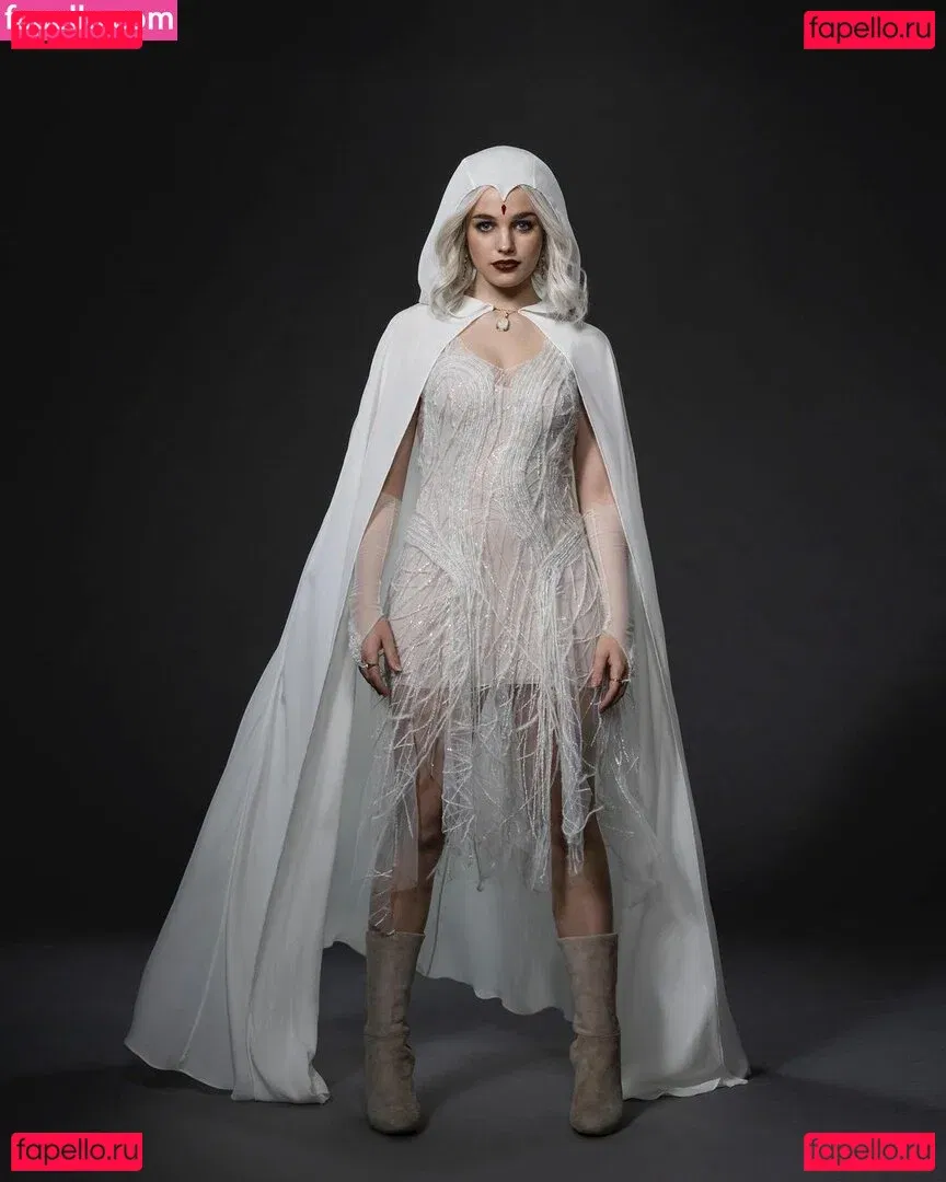 Teagan Croft Onlyfans Photo Gallery 