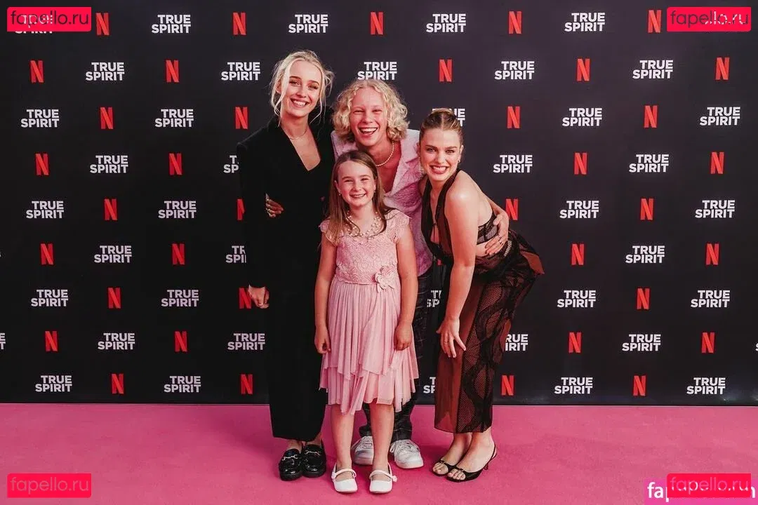 Teagan Croft Onlyfans Photo Gallery 