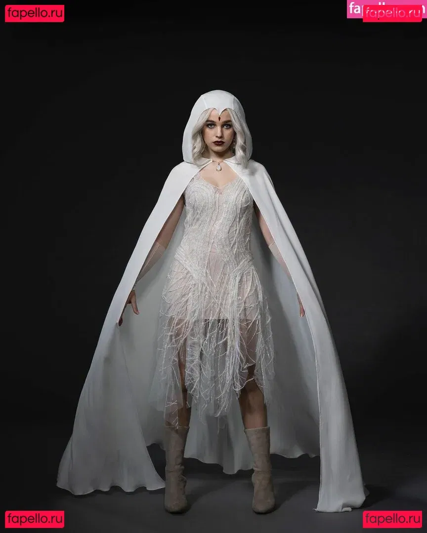 Teagan Croft Onlyfans Photo Gallery 