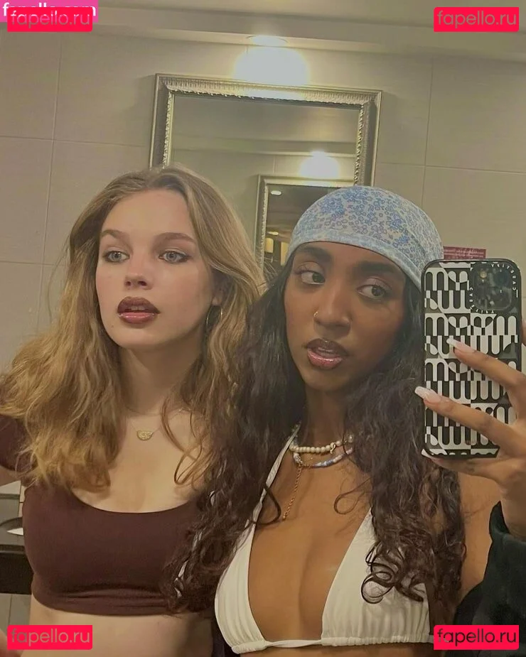 Teagan Croft Onlyfans Photo Gallery 