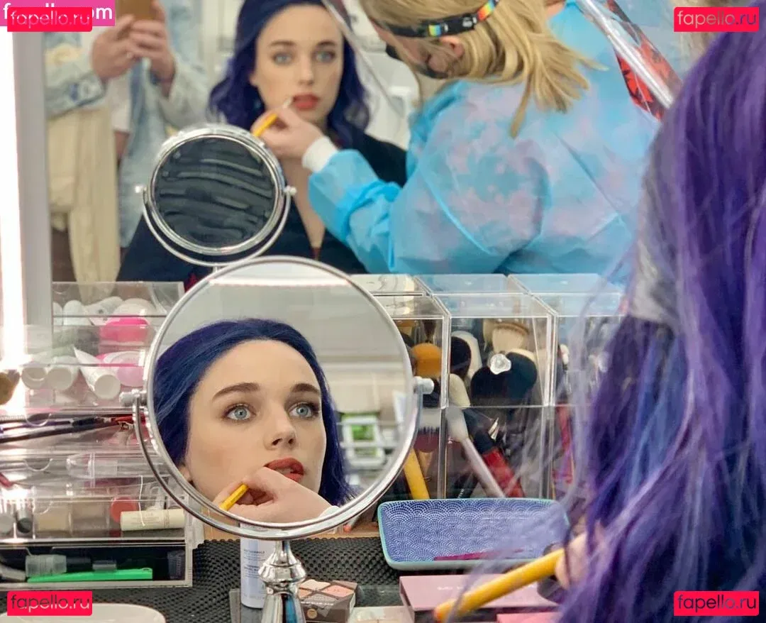 Teagan Croft Onlyfans Photo Gallery 