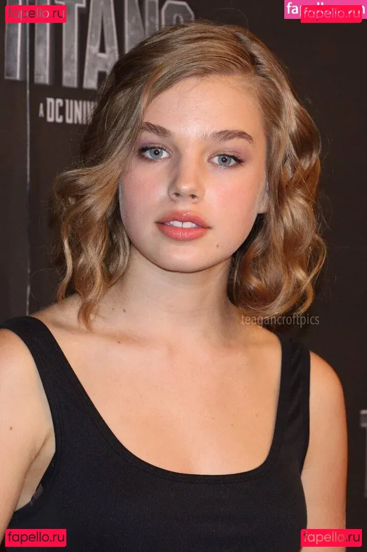 Teagan Croft Onlyfans Photo Gallery 