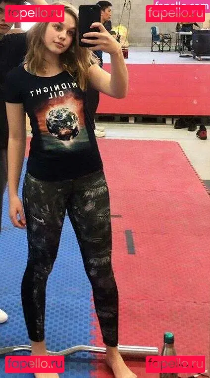 Teagan Croft Onlyfans Photo Gallery 