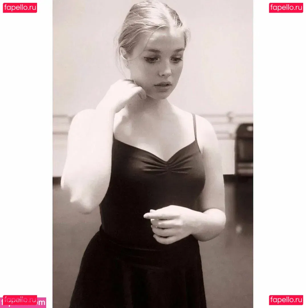 Teagan Croft Onlyfans Photo Gallery 