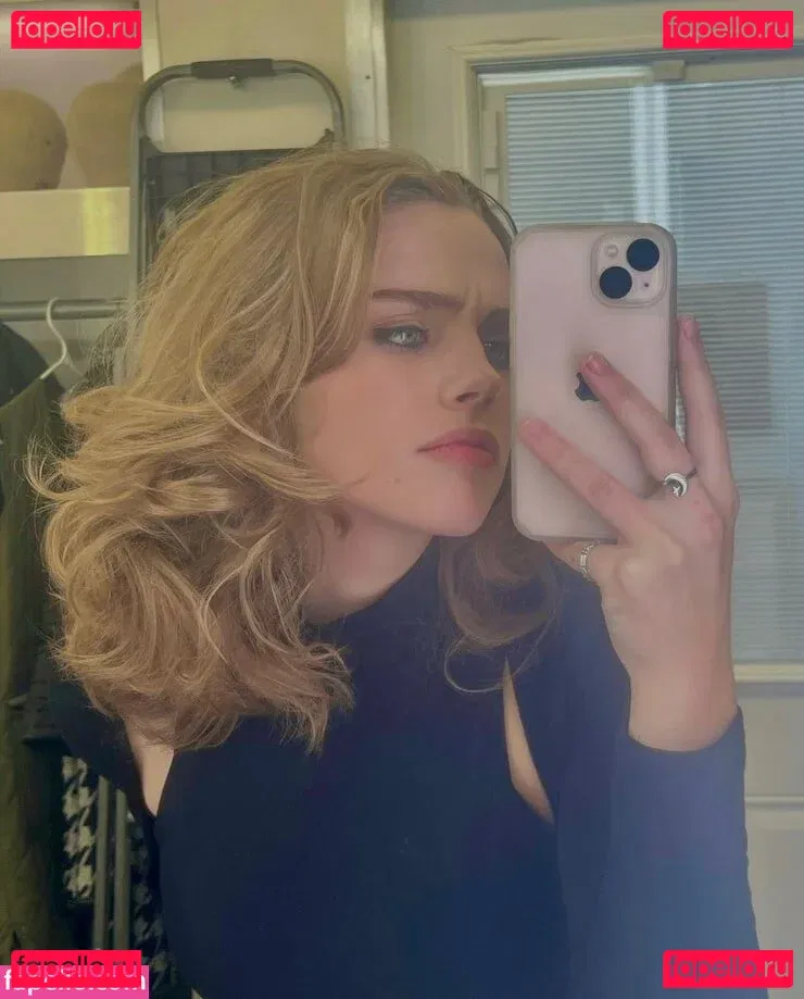 Teagan Croft Onlyfans Photo Gallery 