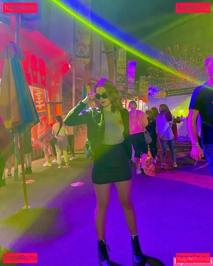 Teagan Croft Onlyfans Photo Gallery 