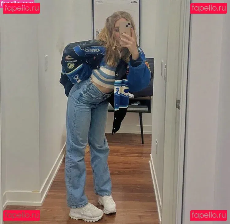 Teagan Croft Onlyfans Photo Gallery 