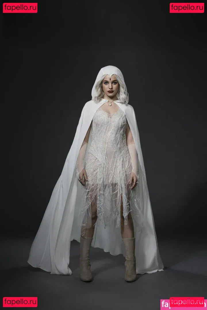 Teagan Croft Onlyfans Photo Gallery 